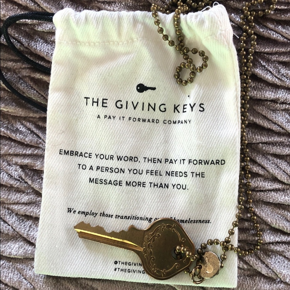 Giving Key. ( Be Kind )